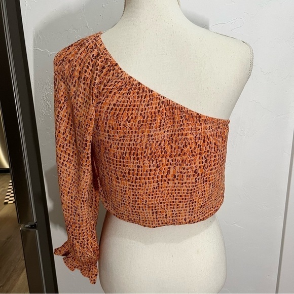 L*Space Nia Club Kids Asymmetrical Crop Top - Picture 5 of 12